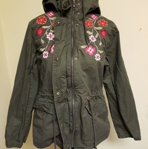 Xhiliration Floral Embroidered Utility Jacket sz M